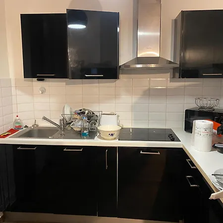 1 Bedroom Saint Lazare * Paris